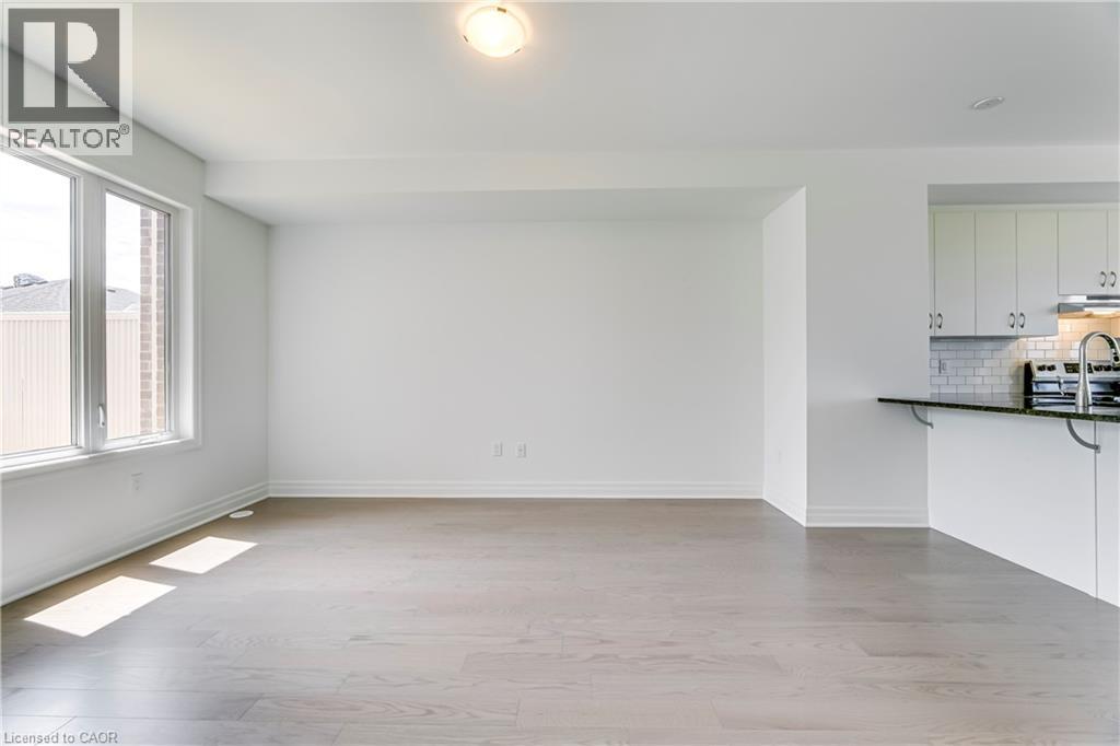 3018 John Mckay Boulevard, Oakville, Ontario L6H 3Z9 - Photo 19 - 40851832