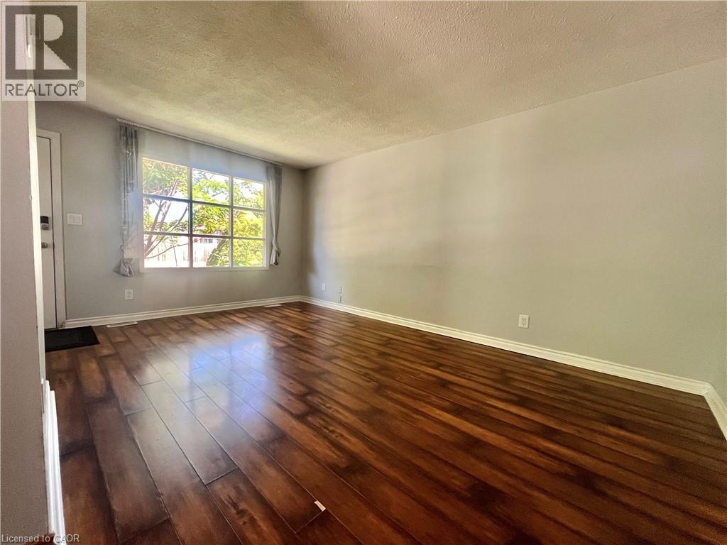 10480 Lonsdale Crescent, Windsor, Ontario  N8R 2E3 - Photo 2 - 40853352