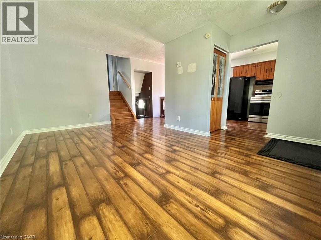 10480 Lonsdale Crescent, Windsor, Ontario  N8R 2E3 - Photo 3 - 40853352