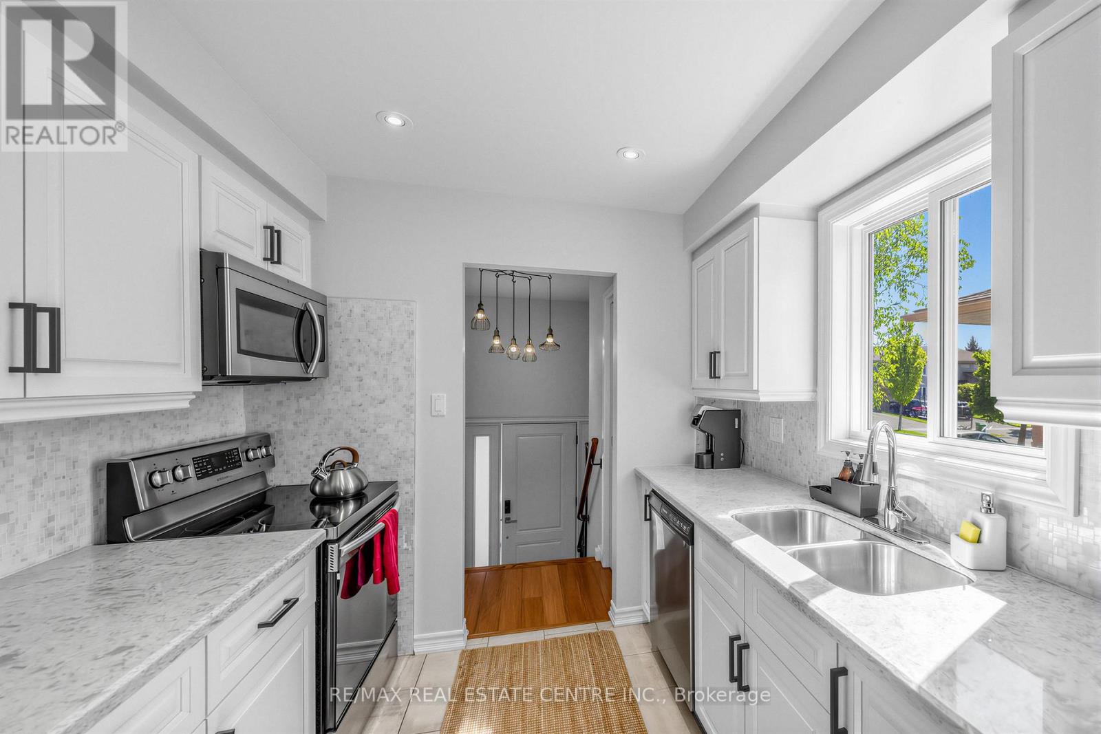 6348 Atherly Crescent, Mississauga, Ontario  L5N 2J2 - Photo 15 - W13685238