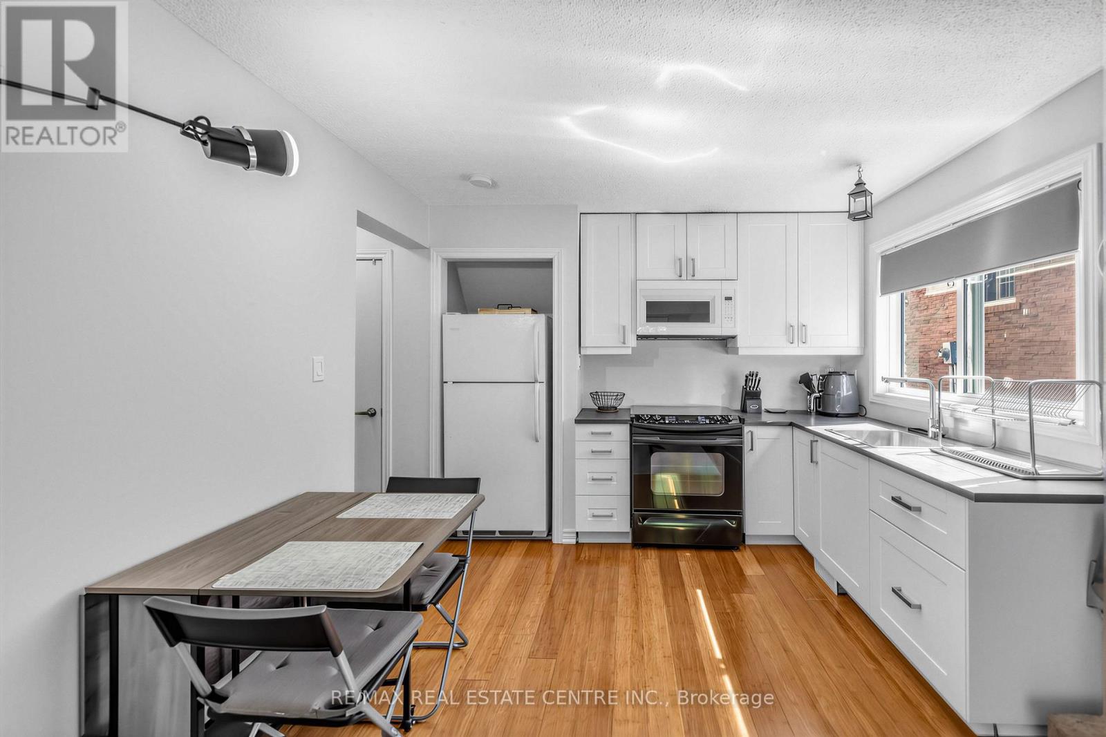 6348 Atherly Crescent, Mississauga, Ontario  L5N 2J2 - Photo 23 - W13685238