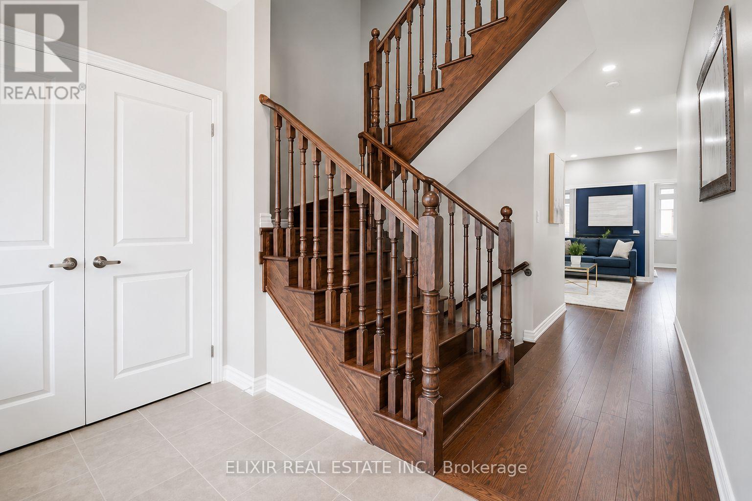 40 Wheatberry Crescent, Brampton, Ontario L6R 4A1 - Photo 3 - W13685264