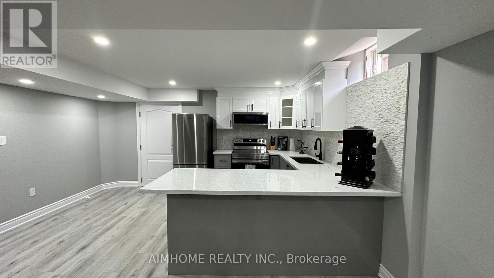 2169 Hillmount Drive, Oakville, Ontario  L6M 0H9 - Photo 10 - W13685268