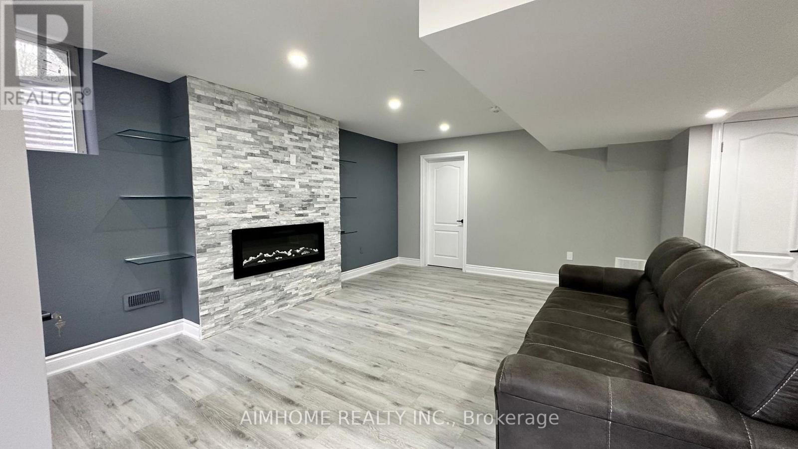2169 Hillmount Drive, Oakville, Ontario  L6M 0H9 - Photo 11 - W13685268