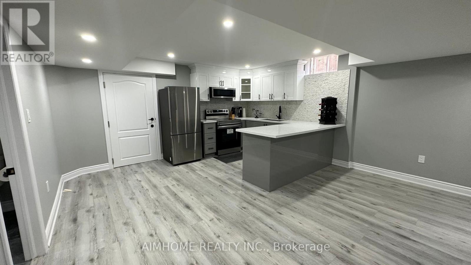 2169 Hillmount Drive, Oakville, Ontario  L6M 0H9 - Photo 9 - W13685268