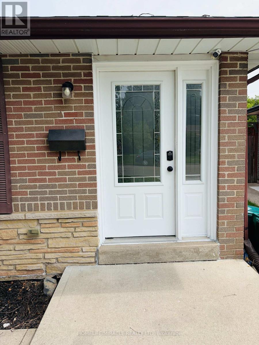 1129 Valentine Drive, Cambridge, Ontario  N3H 2N9 - Photo 2 - X13685230