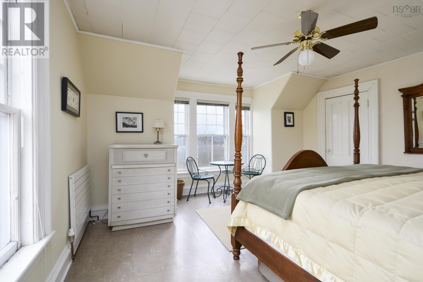 523 Chebucto Street, Baddeck, Nova Scotia  B0E 1B0 - Photo 32 - 202603269