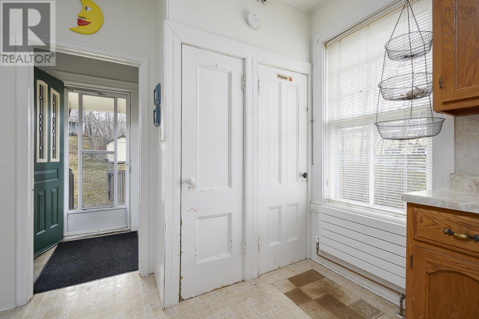 523 Chebucto Street, Baddeck, Nova Scotia  B0E 1B0 - Photo 5 - 202603269