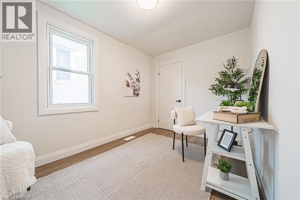 11 Broadview Avenue, Cambridge, Ontario  N1R 3V6 - Photo 9 - 40843501