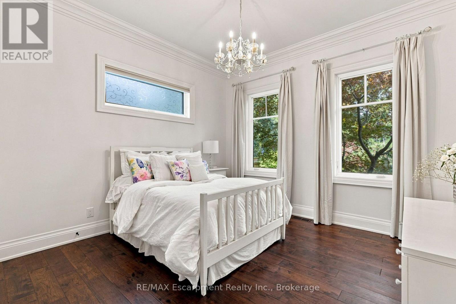 2073 Deramore Drive, Oakville, Ontario  L6J 2P7 - Photo 24 - W13634846