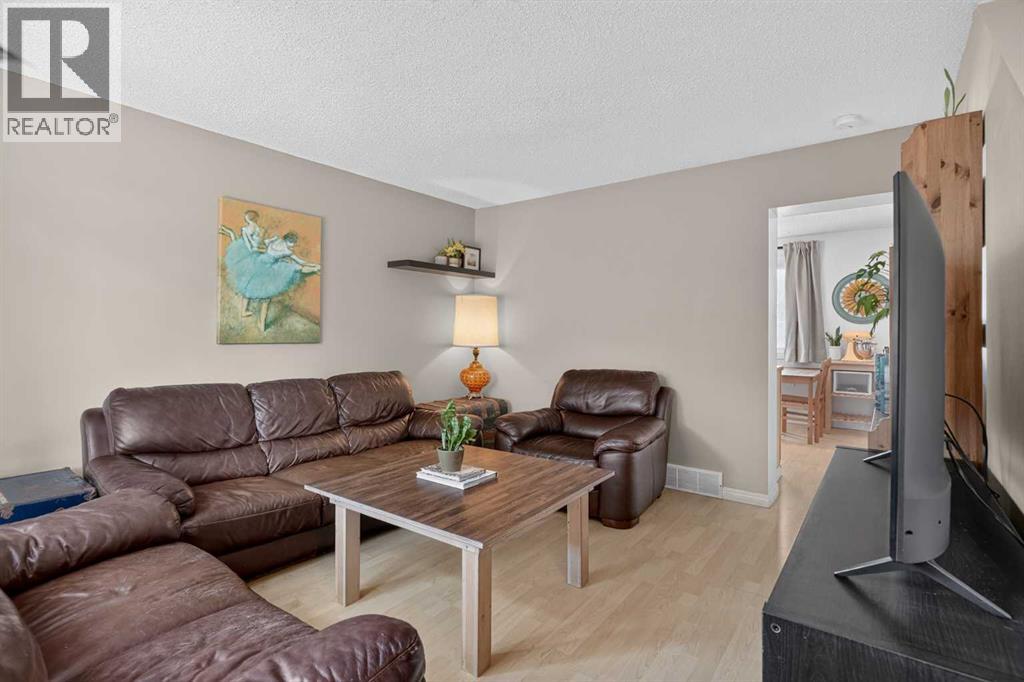 137, 999 Canyon Meadows Drive SW, Calgary, Alberta  T2W 2S6 - Photo 6 - A2334171