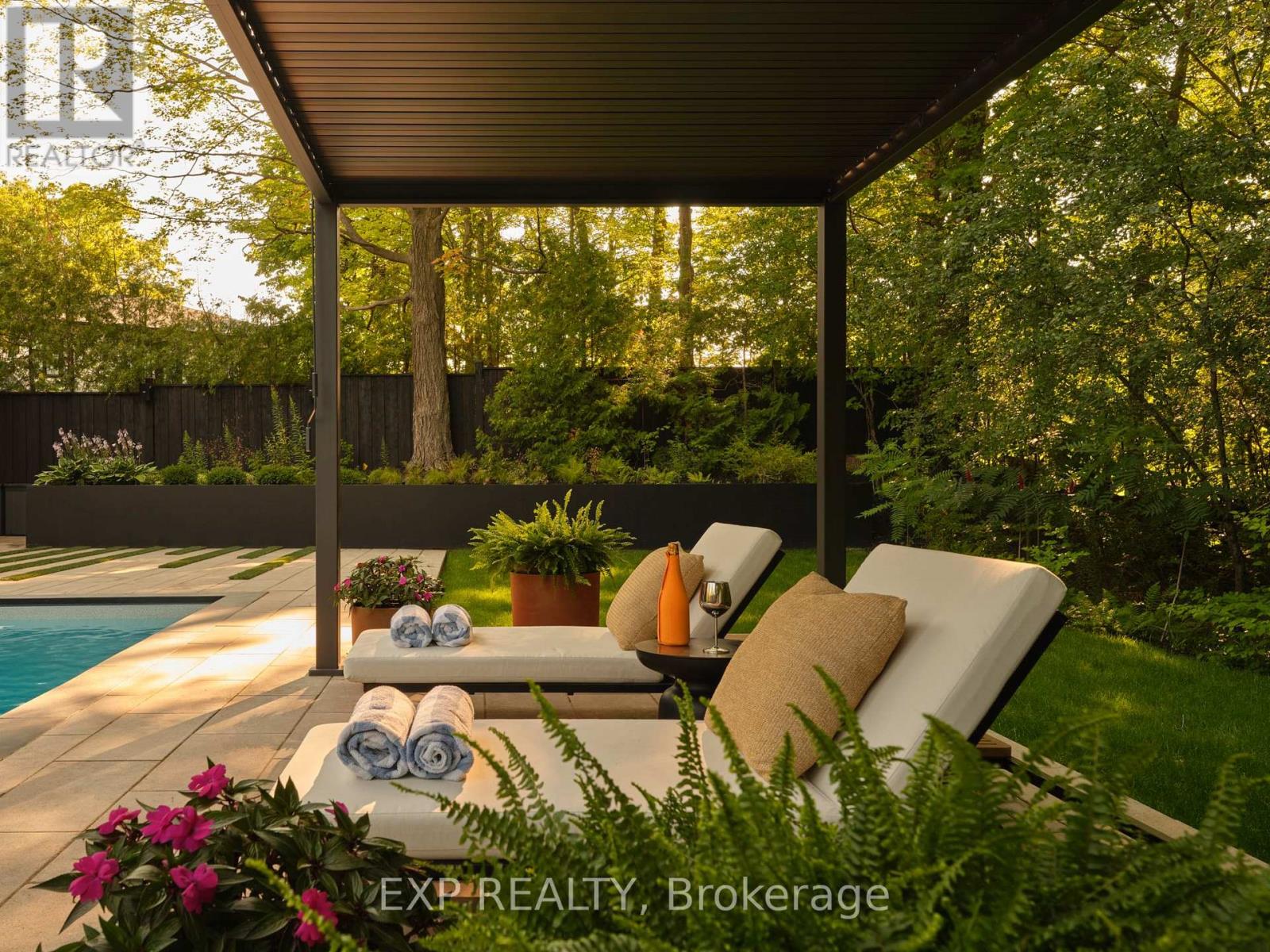 105 Park Crescent, Richmond Hill, Ontario  L4E 3J5 - Photo 48 - N13439036