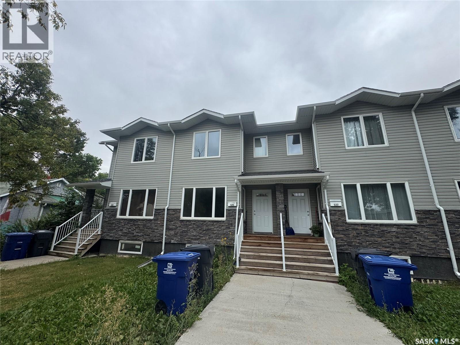 525 Alexandra Street, Weyburn, Saskatchewan  S4H 1R7 - Photo 1 - SK045822