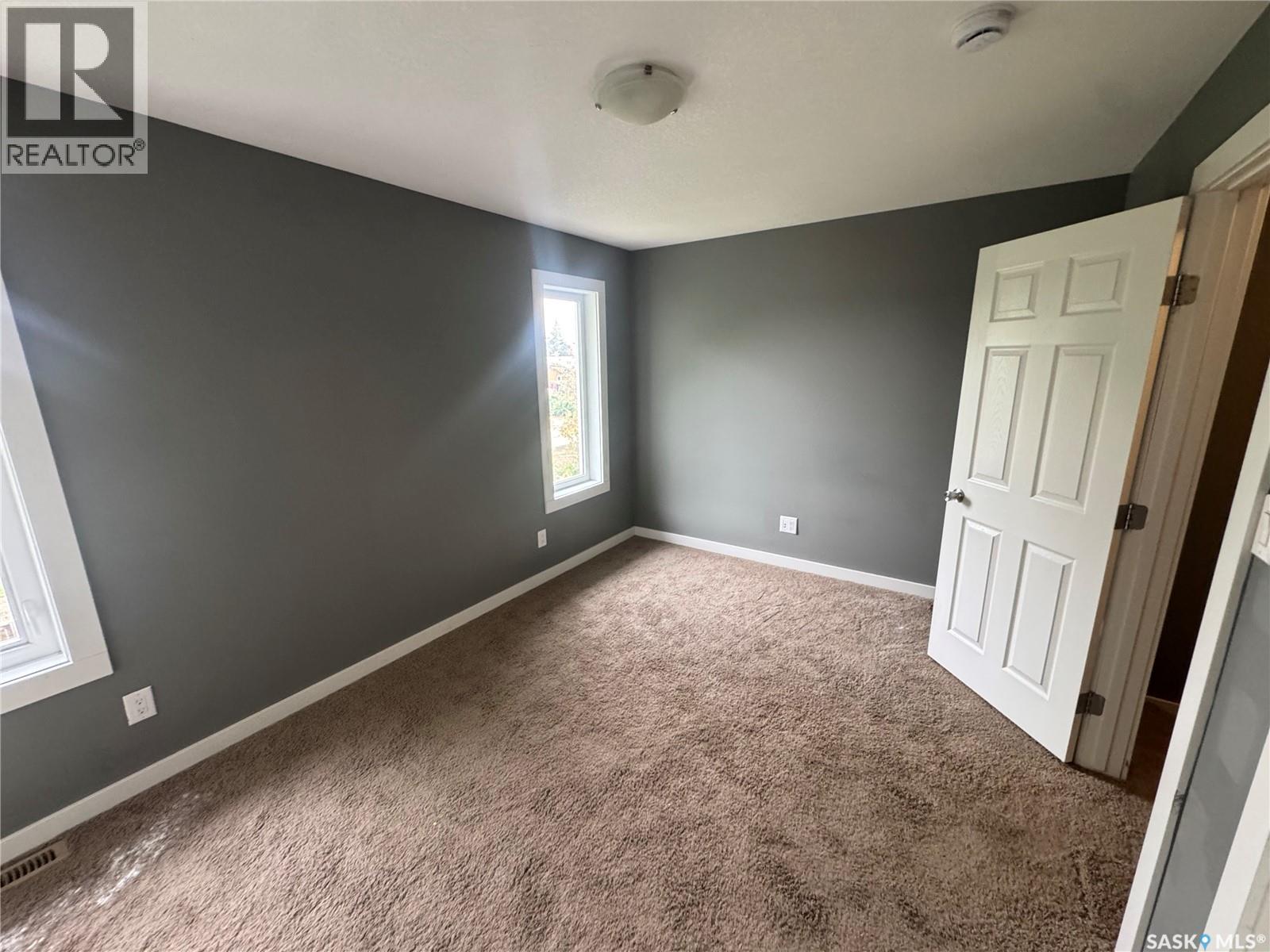 525 Alexandra Street, Weyburn, Saskatchewan  S4H 1R7 - Photo 7 - SK045822