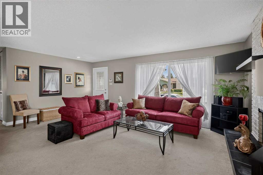 131 Cedarpark Drive SW, Calgary, Alberta  T2W 2J2 - Photo 6 - A2328297