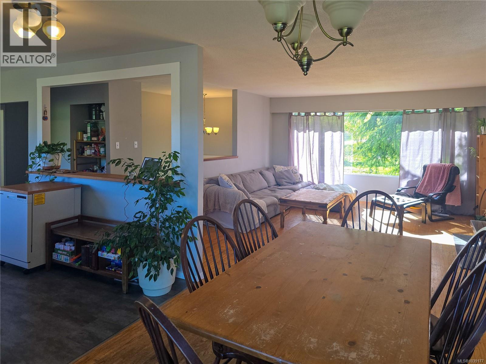221 Spar St, Sayward, British Columbia  V0P 1R0 - Photo 18 - 1039177