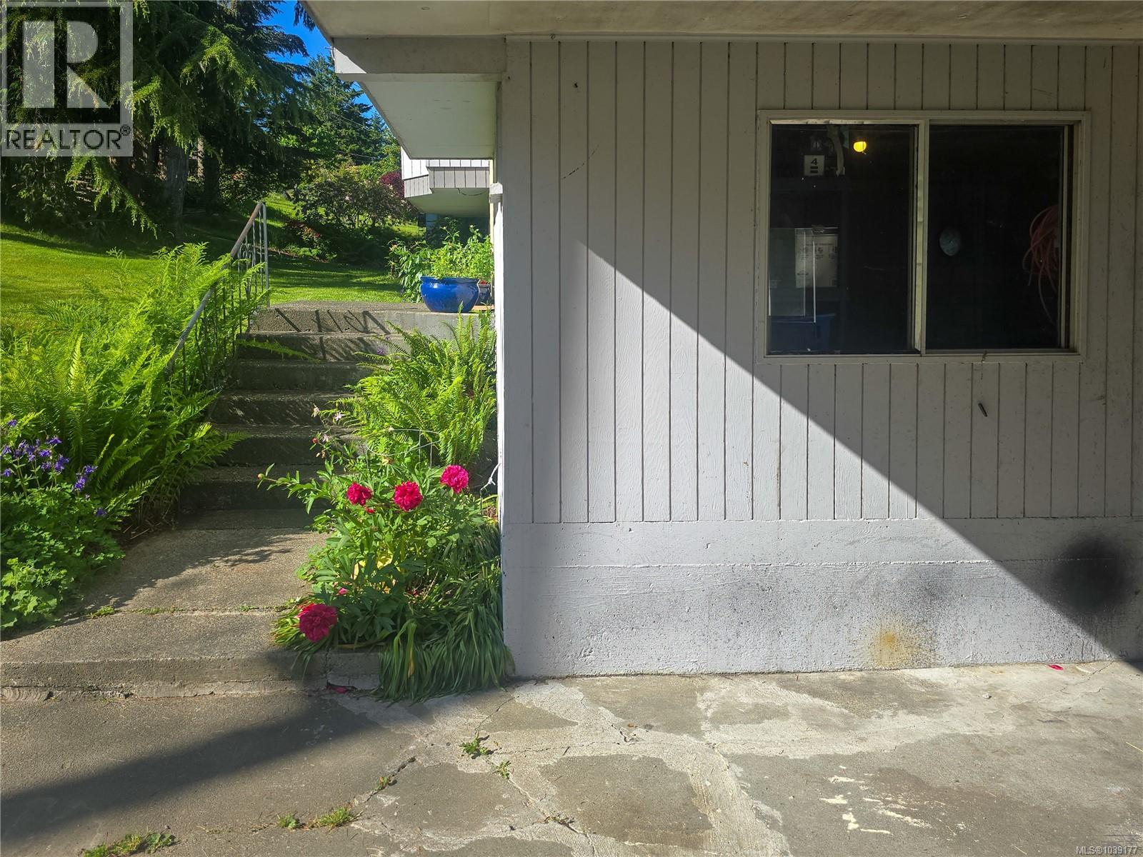 221 Spar St, Sayward, British Columbia  V0P 1R0 - Photo 62 - 1039177