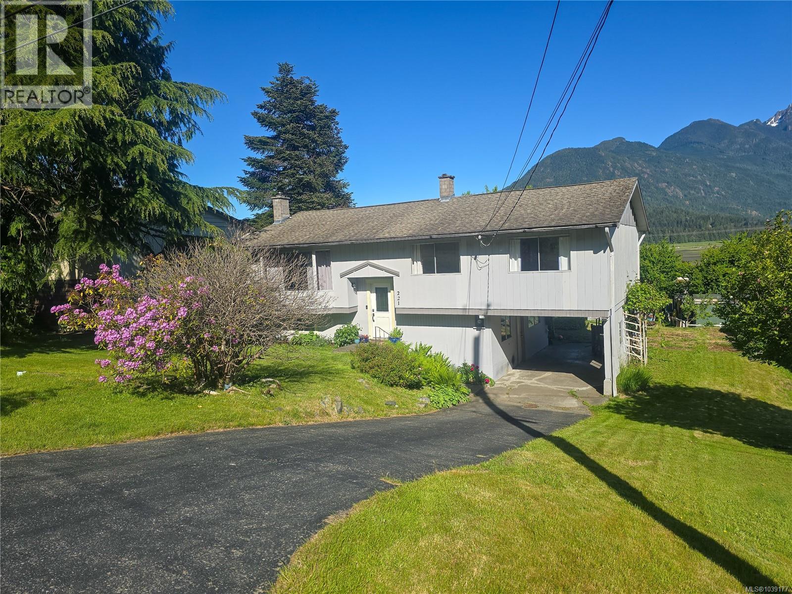 221 Spar St, Sayward, British Columbia  V0P 1R0 - Photo 84 - 1039177