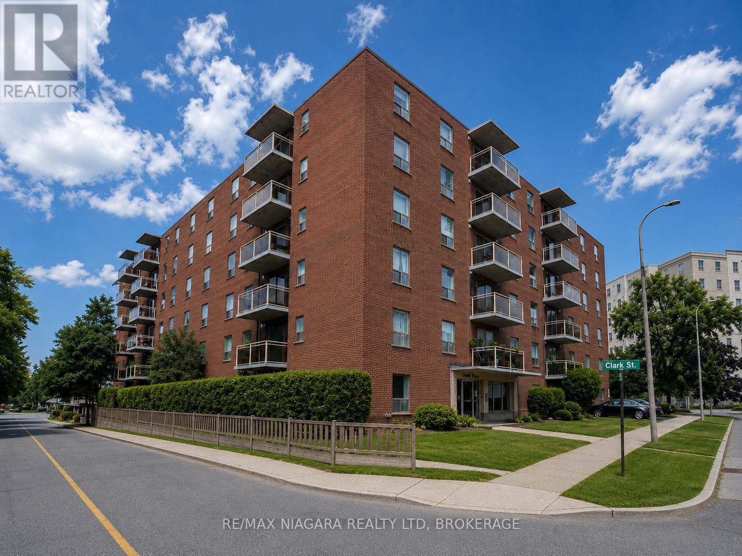105 - 99 CHURCH STREET, St. Catharines, Ontario