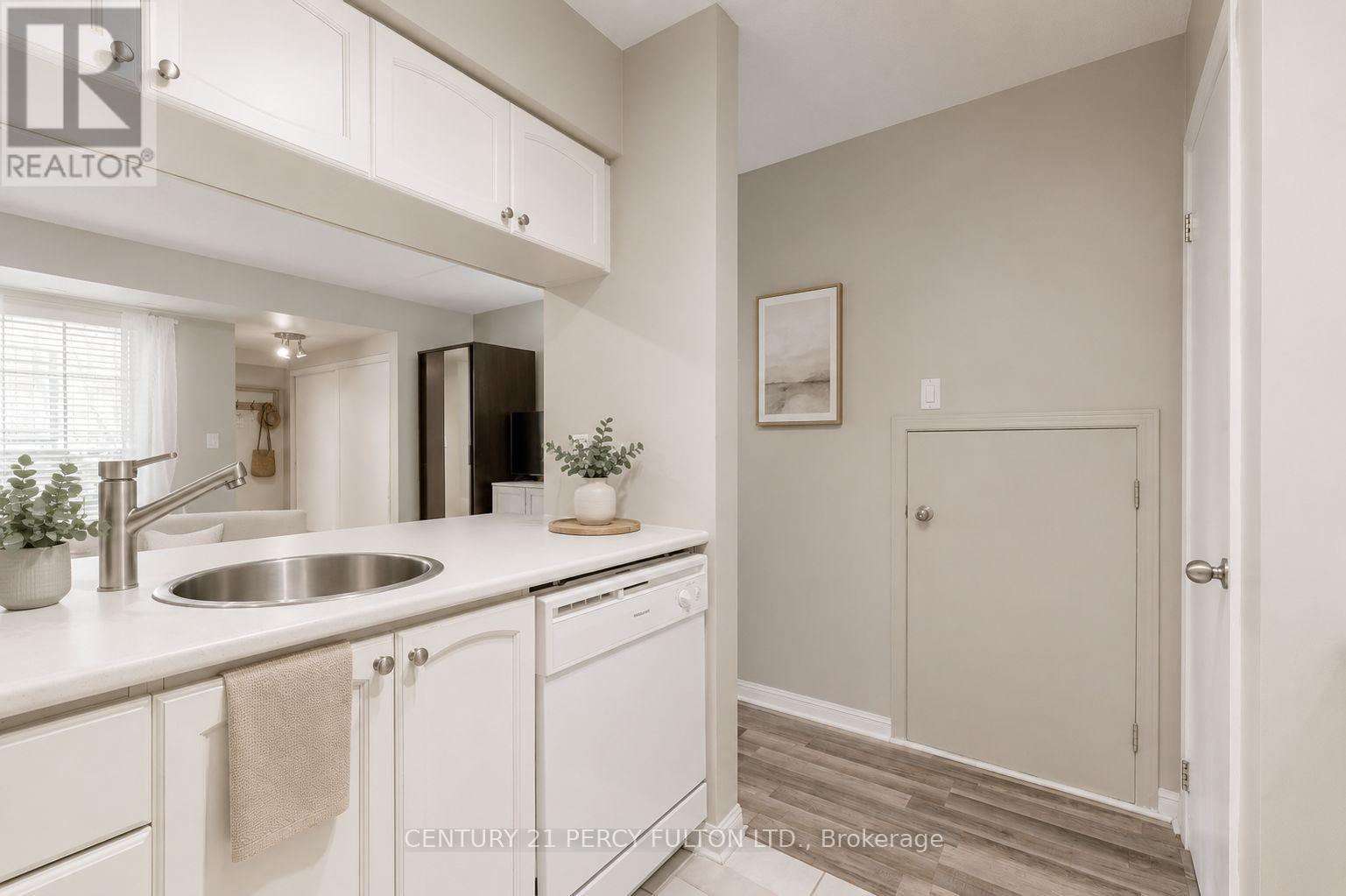 538 - 3 Everson Drive, Toronto, Ontario  M2N 7C2 - Photo 5 - C13640214