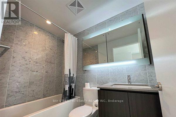 303 - 117 Mcmahon Drive, Toronto, Ontario  M2K 0E4 - Photo 11 - C13685272