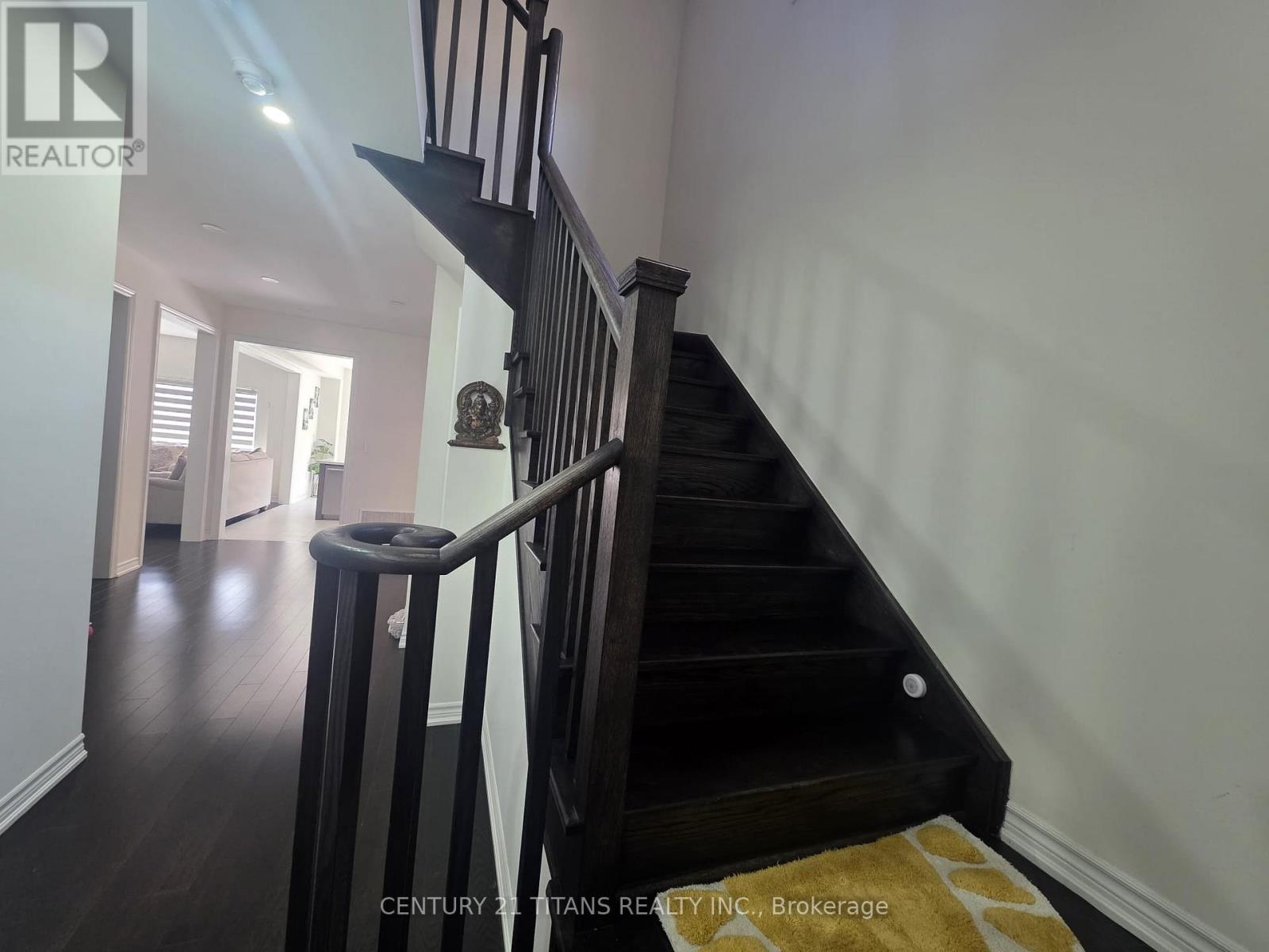 236 Fleetwood Drive, Oshawa, Ontario  L1K 3E7 - Photo 6 - E13685312