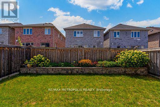 55 Formosa Avenue, Ajax, Ontario  L1Z 0N1 - Photo 23 - E13685336