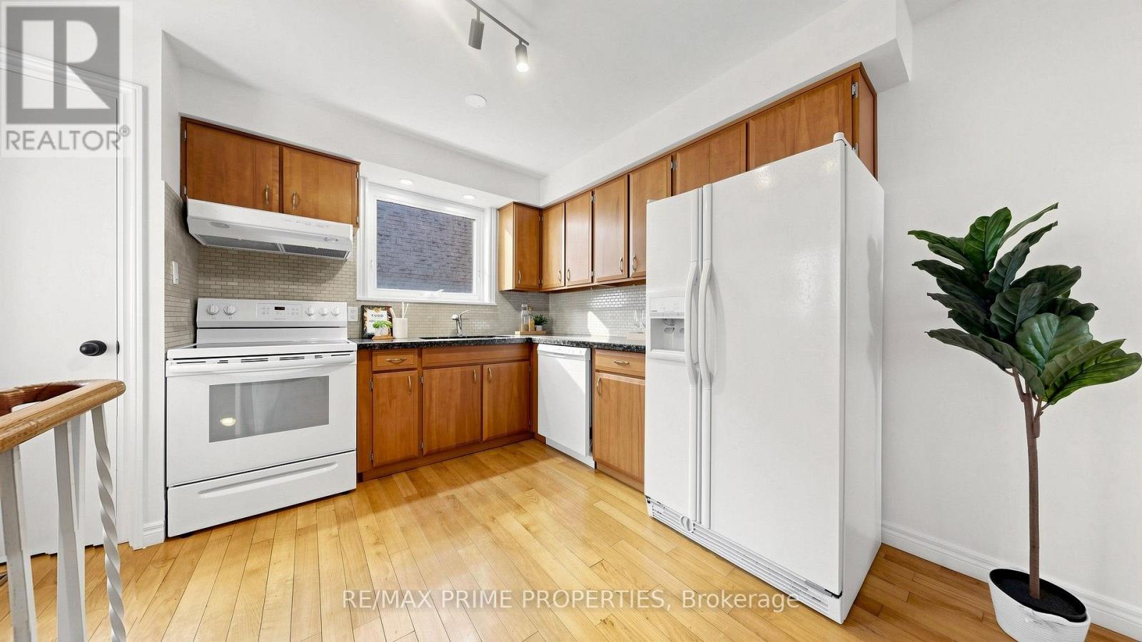 3 Leeswood Crescent E, Toronto, Ontario  M1S 2P4 - Photo 14 - E13685348