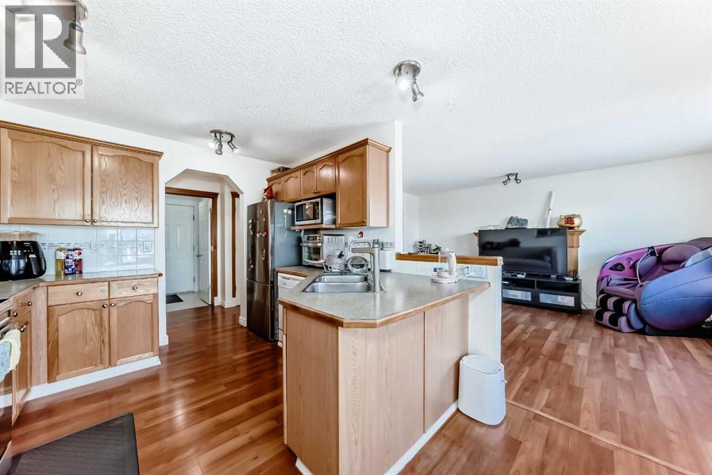 193 Covewood Green NE, Calgary, Alberta  T3K 5G6 - Photo 5 - A2320536