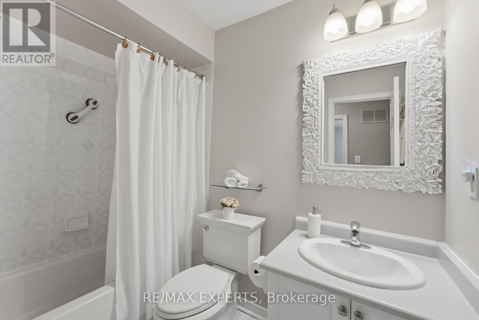 104 Pinedale Gate, Vaughan, Ontario  L4L 8X3 - Photo 29 - N13685356