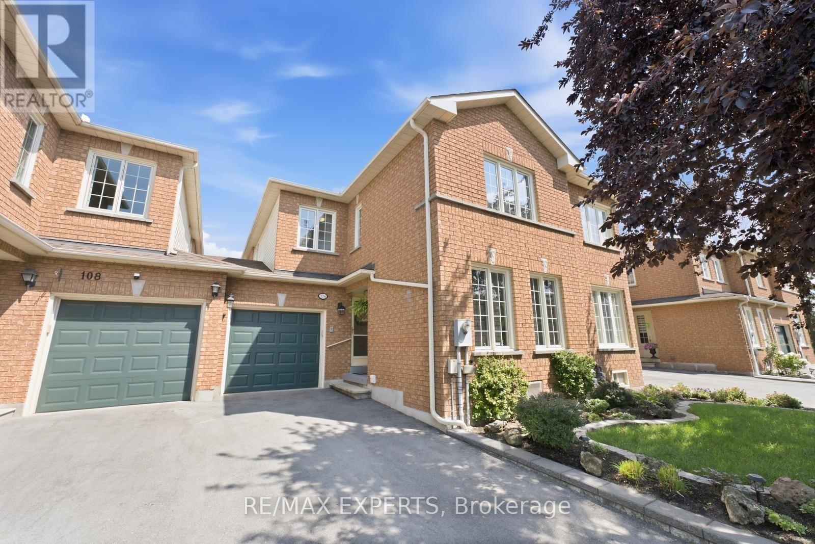104 Pinedale Gate, Vaughan, Ontario  L4L 8X3 - Photo 3 - N13685356