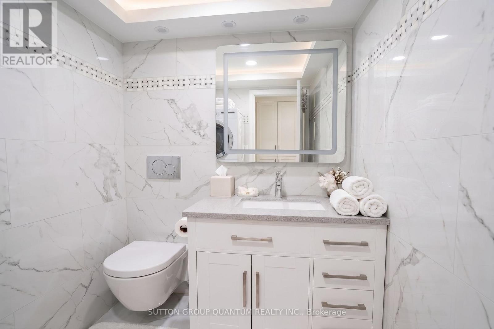 1810 - 11 Wincott Drive, Toronto, Ontario  M9R 2R9 - Photo 15 - W13685320