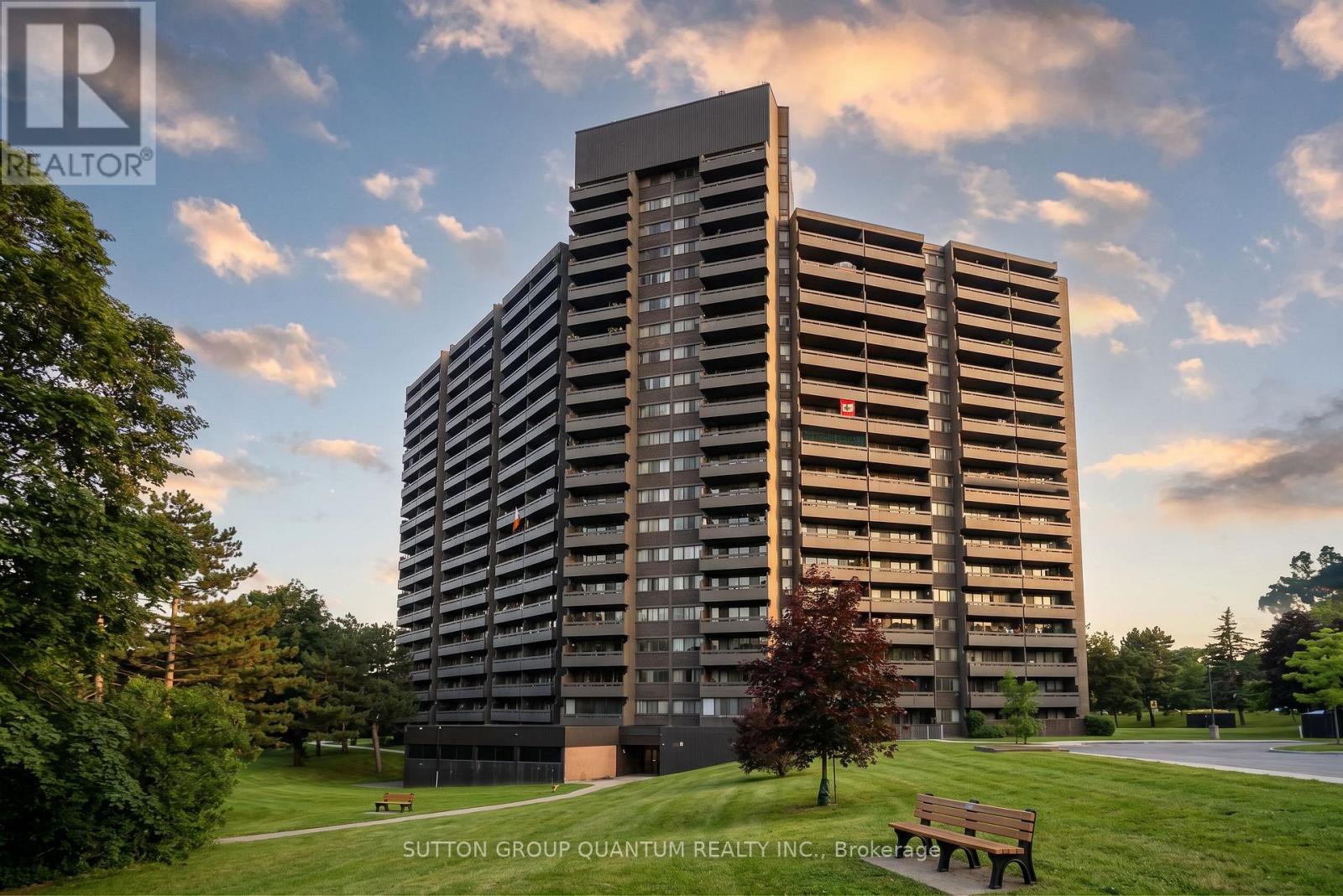 1810 - 11 Wincott Drive, Toronto, Ontario  M9R 2R9 - Photo 26 - W13685320