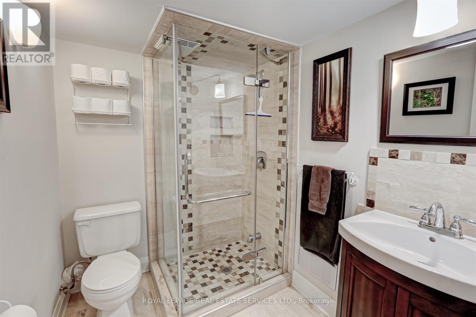 83 Brentwood Road S, Toronto, Ontario  M8Z 3N4 - Photo 21 - W13685350