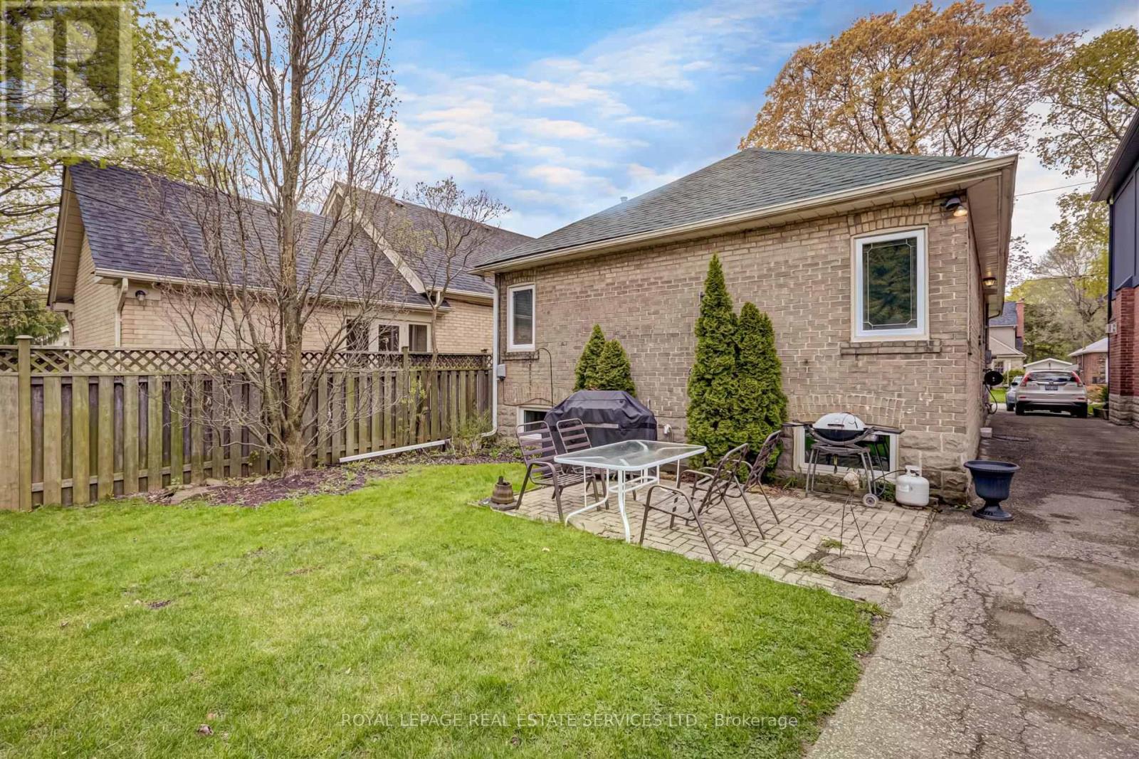 83 Brentwood Road S, Toronto, Ontario  M8Z 3N4 - Photo 24 - W13685350