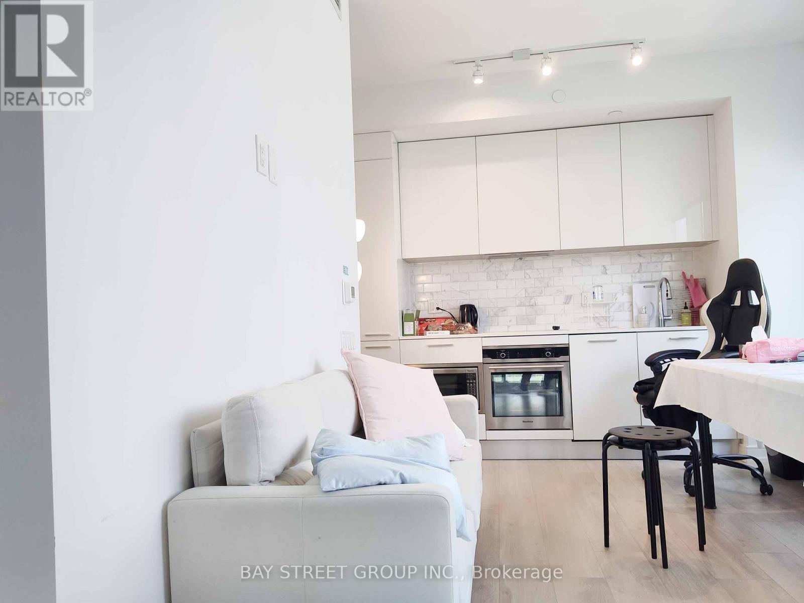 702 - 3 Gloucester Street, Toronto, Ontario  M4Y 0C6 - Photo 3 - C13639052