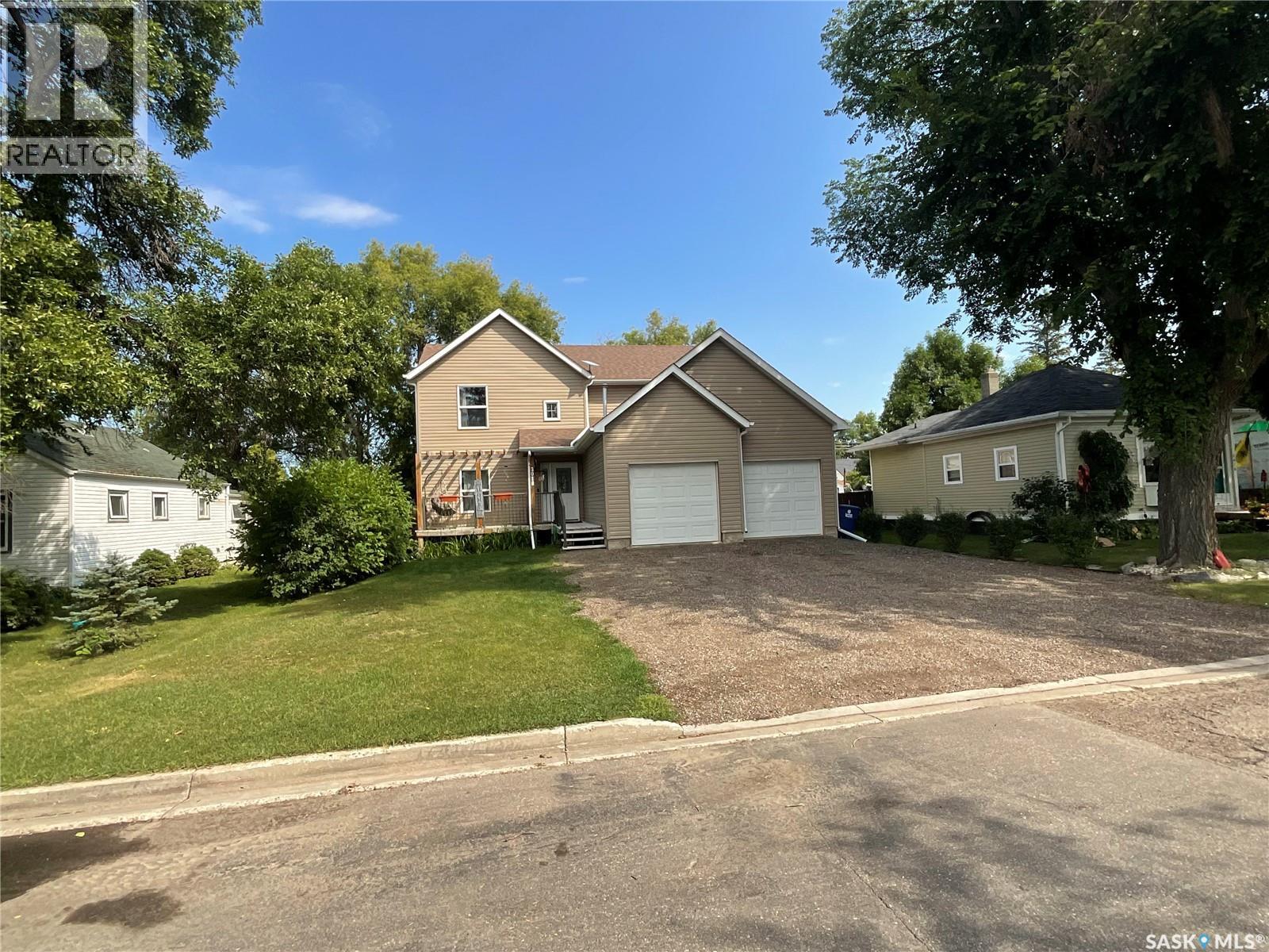 2018 8th Street, Rosthern, Saskatchewan  S0K 3R0 - Photo 1 - SK045874