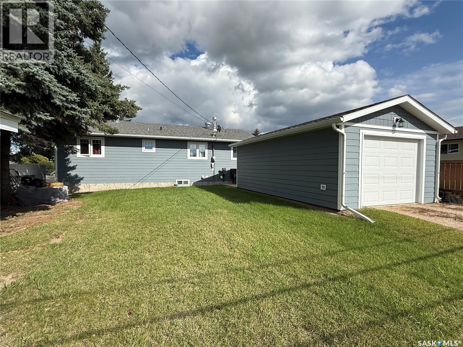 705 Northridge Court, Shellbrook, Saskatchewan  S0J 2E0 - Photo 2 - SK045873