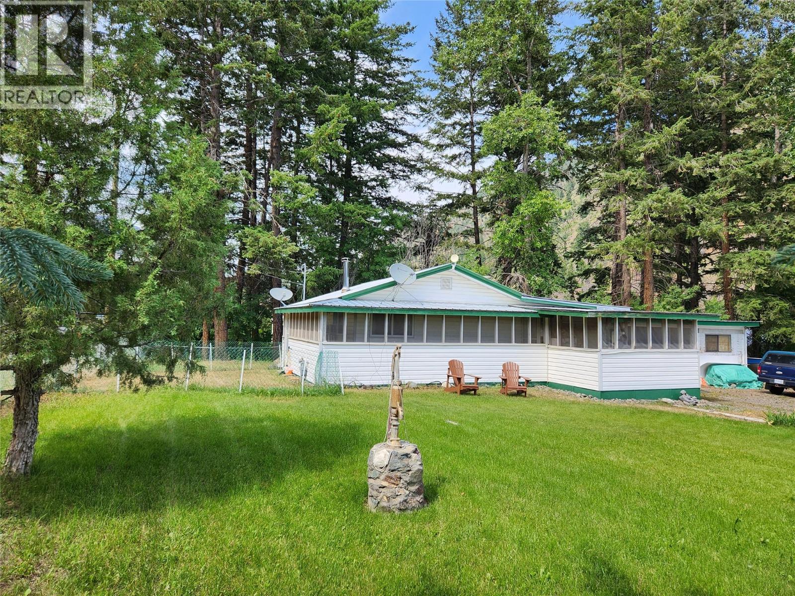1483 Main Street, Olalla, British Columbia