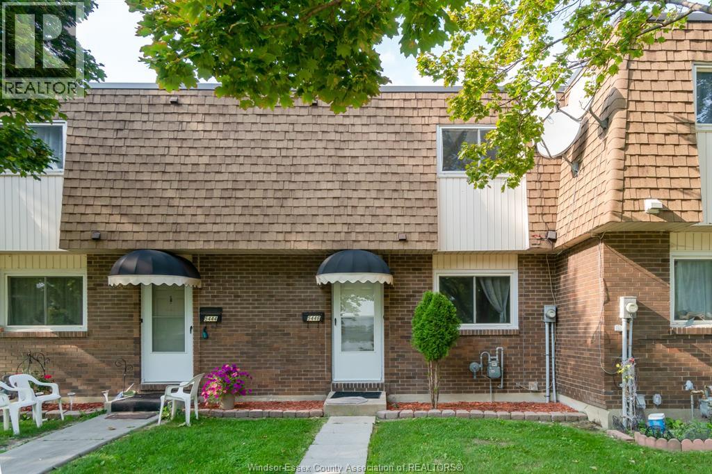 5446 Lassaline Unit# 47, Windsor, Ontario  N8T 1A8 - Photo 2 - 26020062
