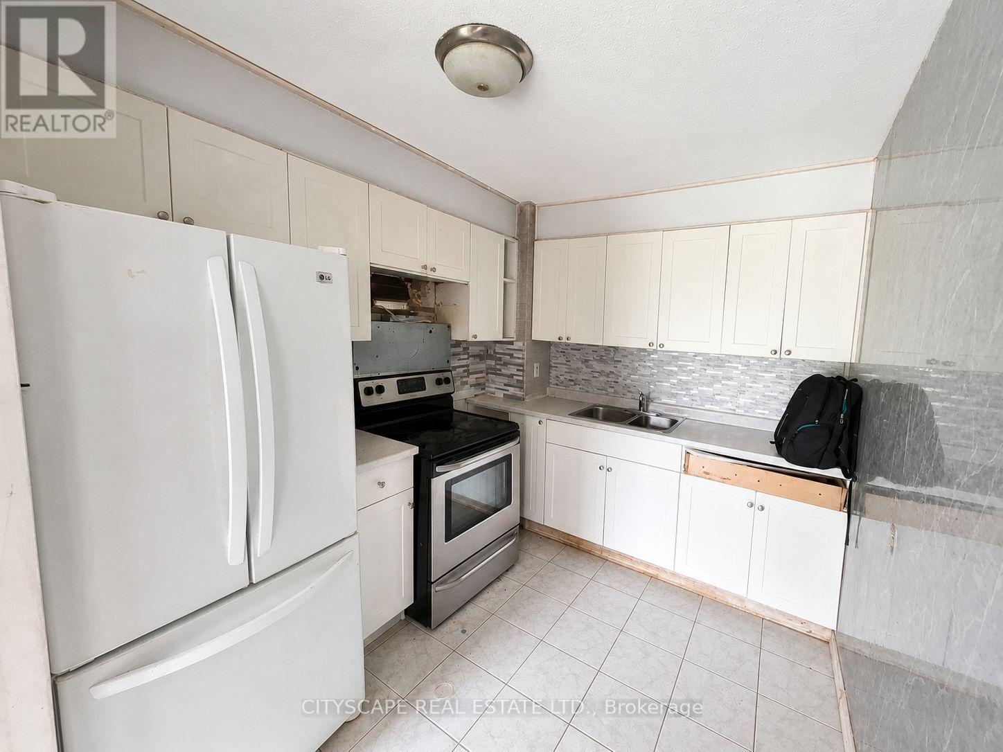 8 - 850 Berkshire Drive, London South, Ontario N6J 3S7 - Photo 4 - X13685088