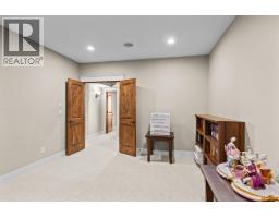 942 Hewetson Avenue, Kelowna, British Columbia  V1W 5H8 - Photo 50 - 10397967
