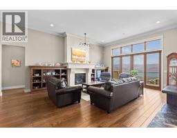 942 Hewetson Avenue, Kelowna, British Columbia  V1W 5H8 - Photo 6 - 10397967