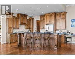 942 Hewetson Avenue, Kelowna, British Columbia  V1W 5H8 - Photo 9 - 10397967