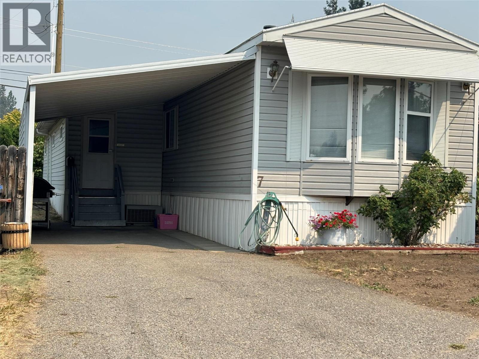 3535 Mcculloch Road Unit# 7, Kelowna, British Columbia  V1W 4R8 - Photo 2 - 10397819