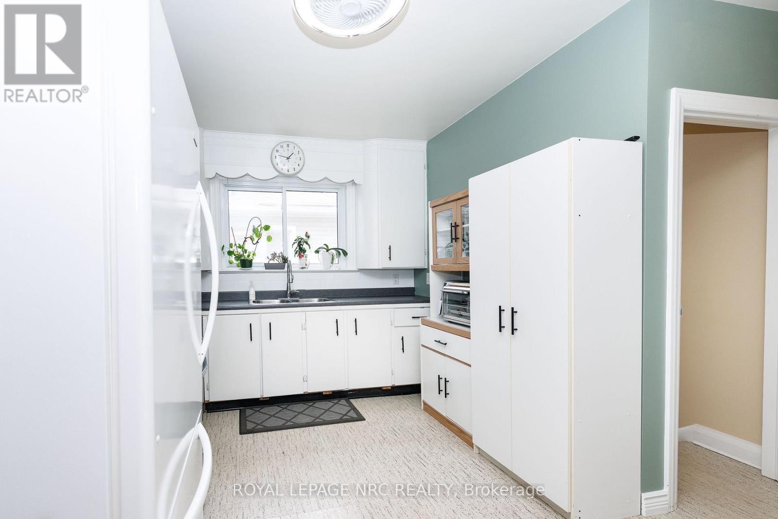 446 Wright Street, Welland, Ontario  L3B 2K5 - Photo 11 - X13685382