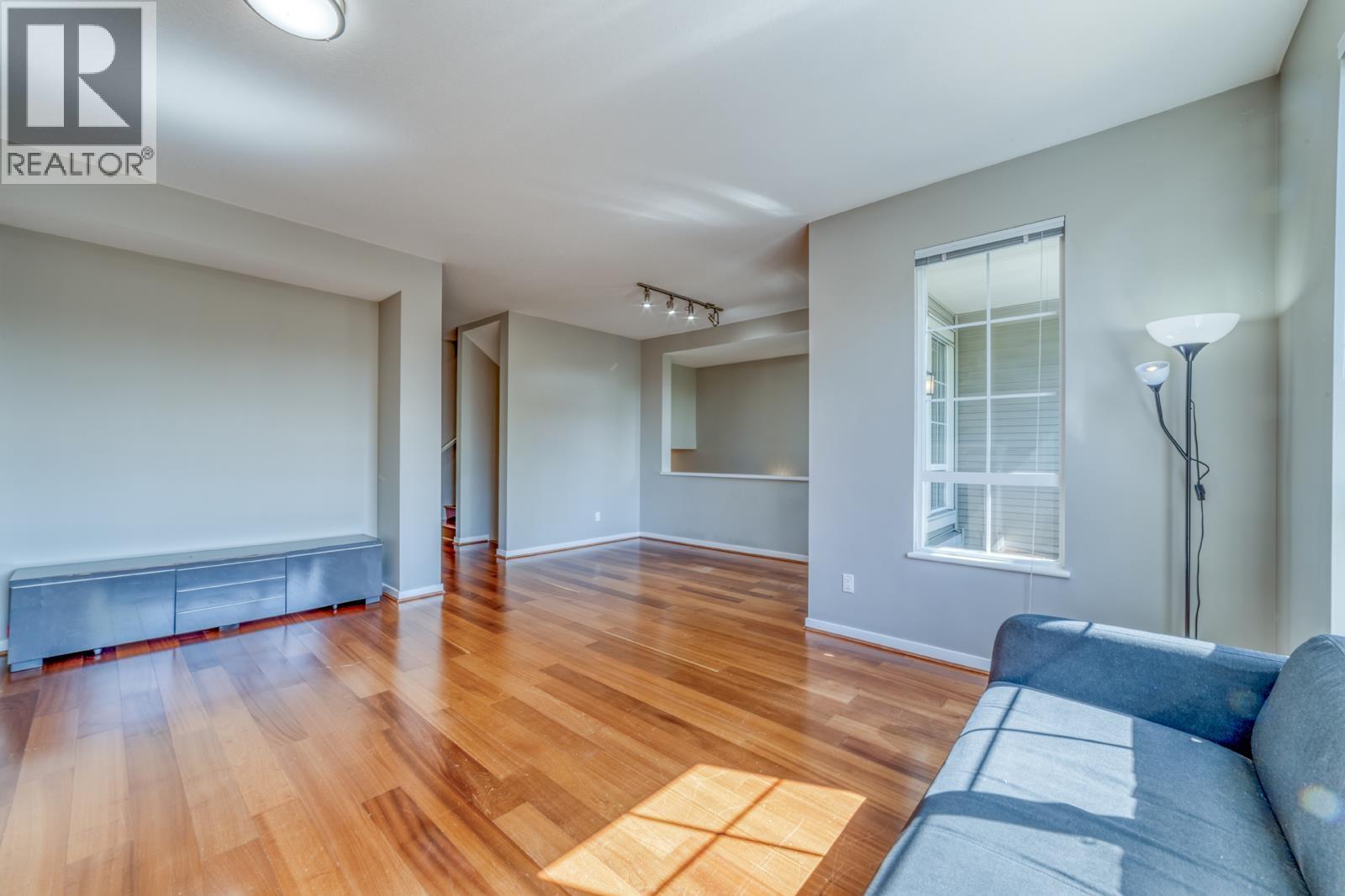 84 1380 Pinetree Way, Coquitlam, British Columbia  V3E 3S6 - Photo 4 - R3156573