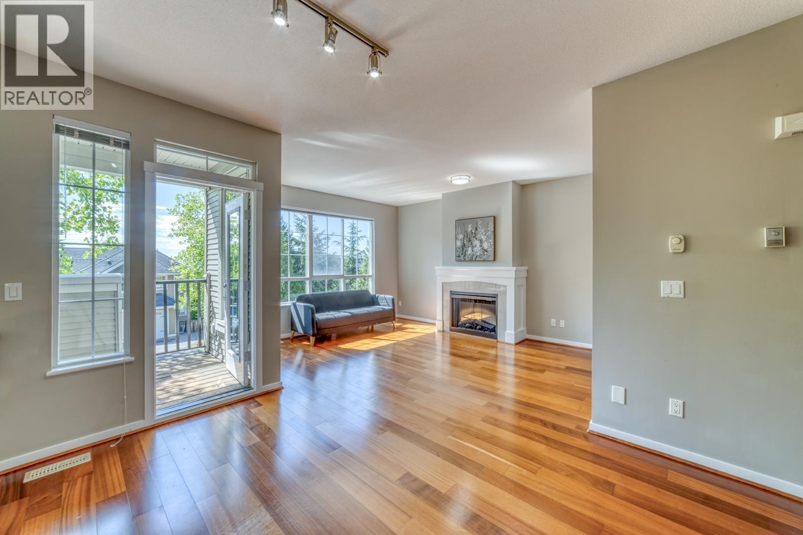 84 1380 Pinetree Way, Coquitlam, British Columbia  V3E 3S6 - Photo 6 - R3156573