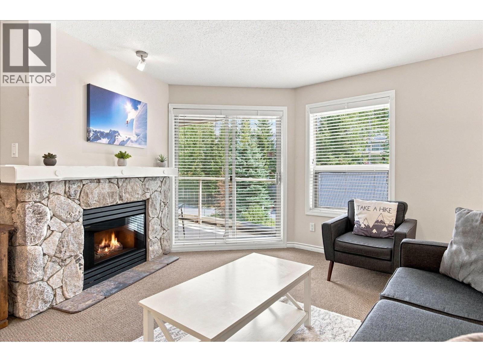 338 4800 Spearhead Drive, Whistler, British Columbia  V8E 1G1 - Photo 2 - R3156584