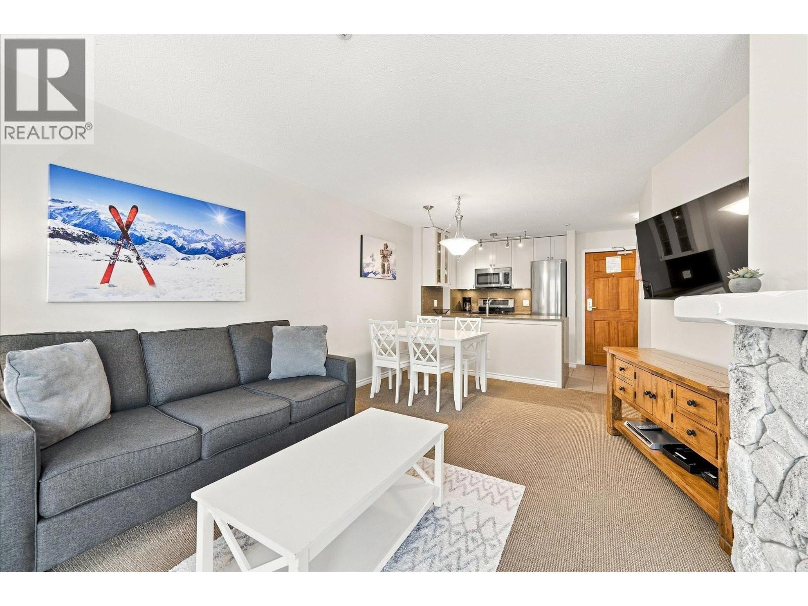 338 4800 Spearhead Drive, Whistler, British Columbia  V8E 1G1 - Photo 4 - R3156584